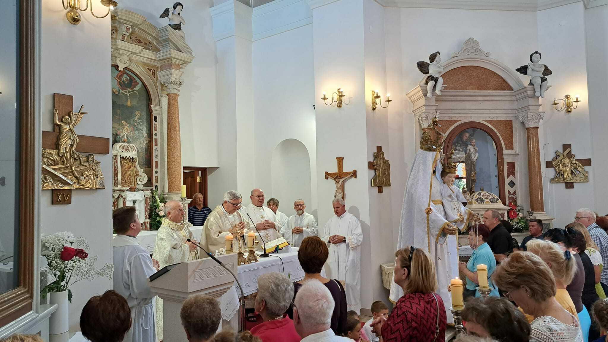 Svetom Misom I Procesijom U Privlaci Proslavljen Blagdan Male Gospe