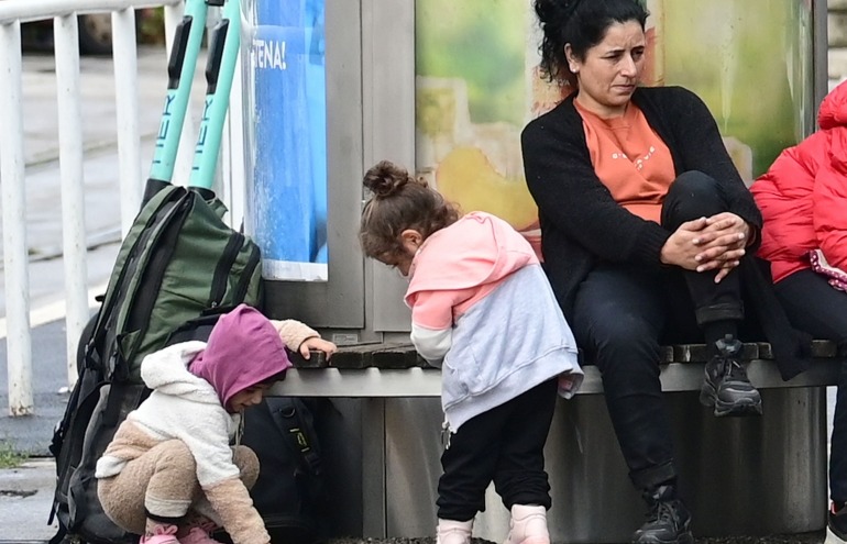 U požaru broda na Sredozemlju poginulo 7 osoba, dvoje djece