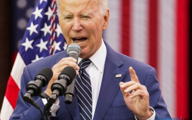 Biden traži jaču borbu protiv klimatskih promjena