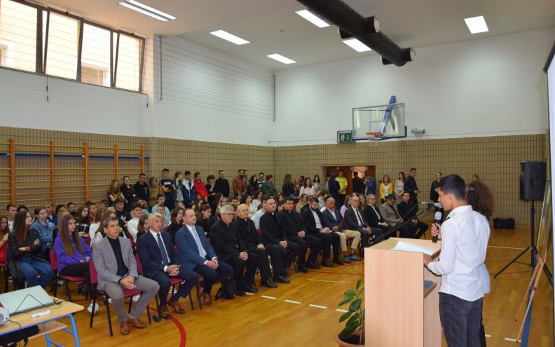 Klasična gimnazija Ivana Pavla II. proslavila svoj dan