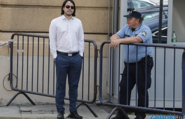 Nižu se reakcija ne optužnice protiv bivših ministara