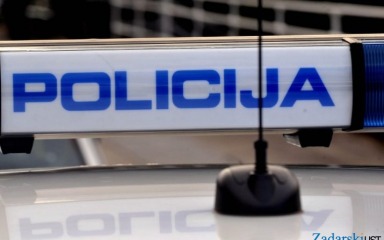 Nesreća kod Ekonomske škole, vozačica udarila pješaka (15)