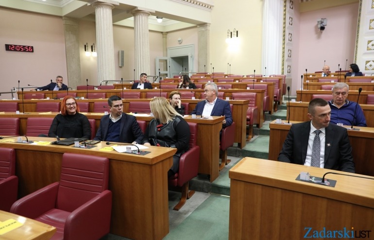 Saborska oporba: Vlada koristi inflaciju da bi punila proračun, građanima daje mrvice