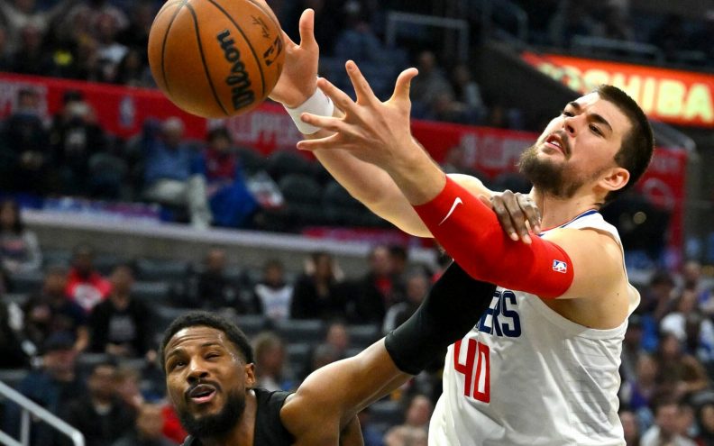 Cavsi preokretom u nastavku umirili LeBrona i društvo, Ivica Zubac dobar u  porazu Clippersa