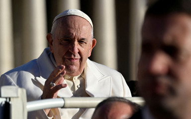 Papa Franjo u bolnici zbog ranije zakazanog pregleda