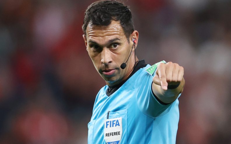 Sudac koji će suditi na skorašnjem Mundijalu u finalu argentinskog Trofeja prvaka pokazao čak 11 crvenih kartona!
