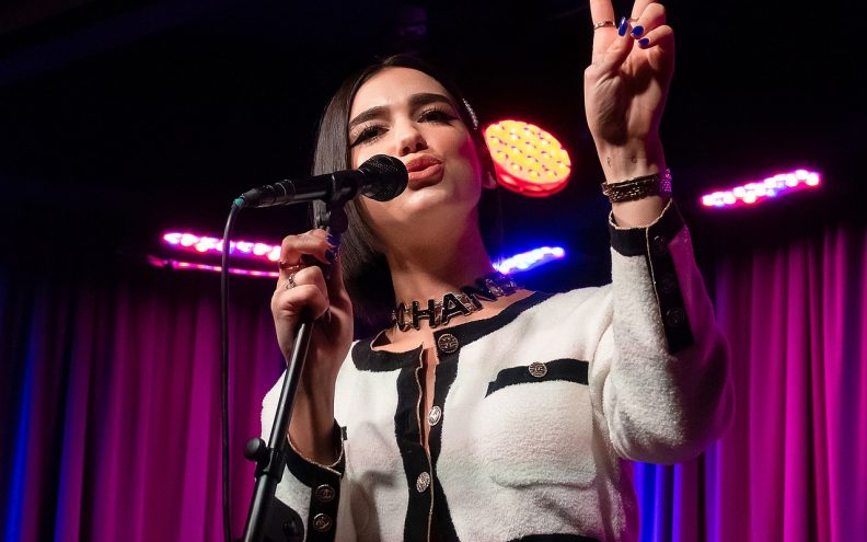 Dua Lipa opovrgnula navode da će nastupiti na otvaranju Svjetskog nogometnog prvenstva u Kataru. Objasnila i zašto
