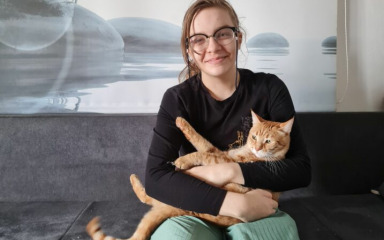 Mladoj Eni Škoda jedina je nada Švicarska, a pomoći joj možete i vi