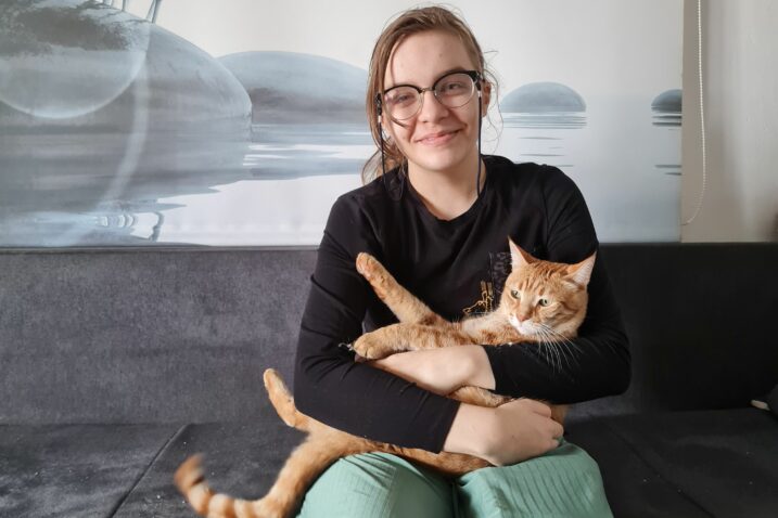 Mladoj Eni Škoda jedina je nada Švicarska, a pomoći joj možete i vi