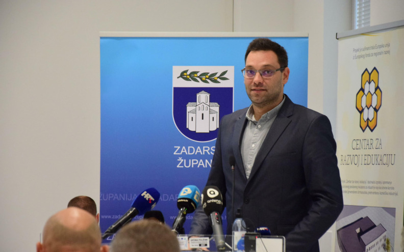 Zubčić: Ne treba bježati od suočavanja s javnošću, sjednice treba snimati