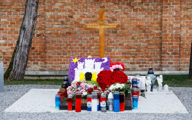 Bandić konačno dobiva spomenik na Mirogoju