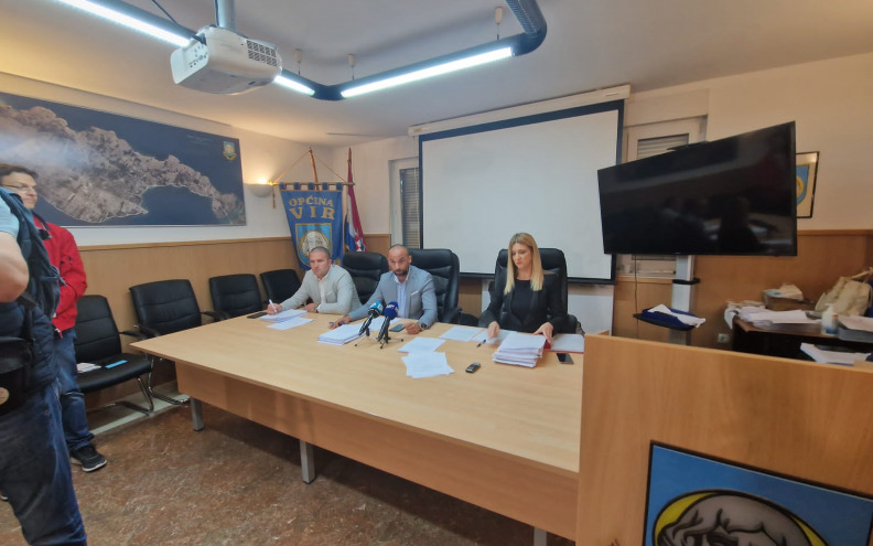 Prekinuta sjednica Općinskog vijeća Vir