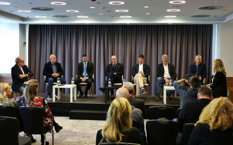 Panel u čast Krešimiru Ćosiću otvorio pitanje o važnostima sportaša