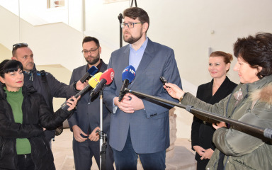 Grbin: Svatko mora imati krov nad glavom bez da uđe u dužničko ropstvo