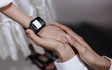 4 razloga zašto su pametni satovi za djecu idealna alternativa mobitelima