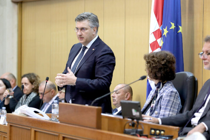 Obećanje premijera: Konverzija kuna u eure ide bez troškova za poduzetnike