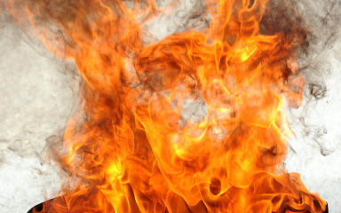Policija tvrdi da za požar u Kamporu nije kriv tehnički kvar