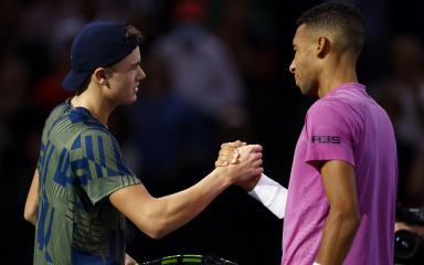 Auger-Aliassime izgubio nakon 17 pobjeda zaredom, Rune u finalu Pariza