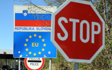 Slovenija uvodi kontrole zbog prijetnji terorizma, a ne zbog migranata, kaže slovenski ministar unutarnjih poslova Boštjan Poklukar