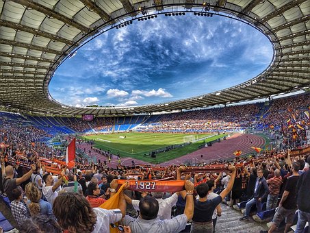 Kineska televizija od sada će prikazivati samo gledatelje koji nose masku na stadionima u Katru