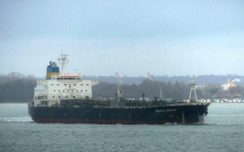 Tanker blizu obale Omana pogođen dronom