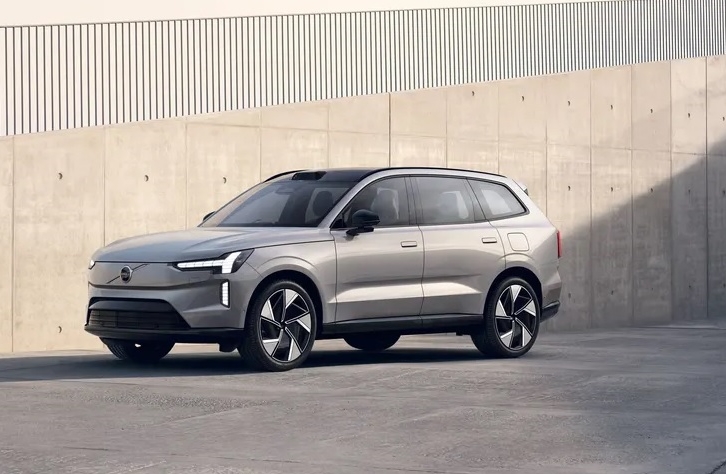 Volvo predstavio EX90, potpuno električni veliki SUV za kupce dubljeg džepa