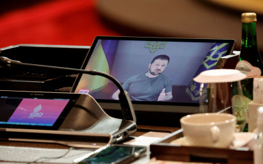 Zelenskij: Obnova Ukrajine bit će najveći europski projekt