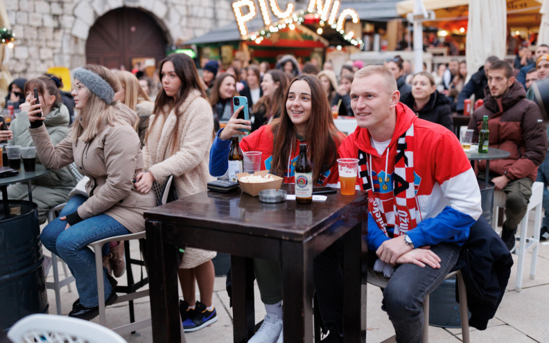 Danas prijenos utakmice i plesna predstava, sutra sv. Nikola s prijateljima