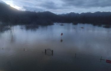 Poplave u više gradova, u Gračacu izlijevanje rijeke Otuče