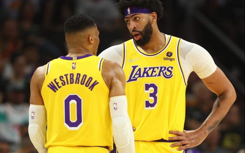 Lakersi ostali bez ponajboljeg igrača ove sezone, Anthony Dvais stradao u duelu s Nikolom Jokićem