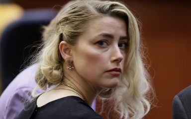Završen najpraćeniji holivudski razvod: Amber Heard pristala na nagodbu, neće ulagati žalbu