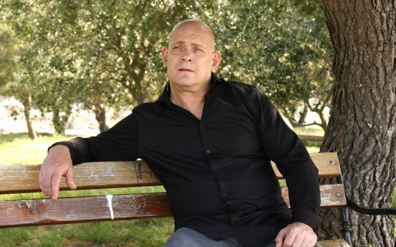 Zadarski kantautor Zoran Jelenković objavio novu pjesmu i videospot pod nazivom »Sjećaš se«