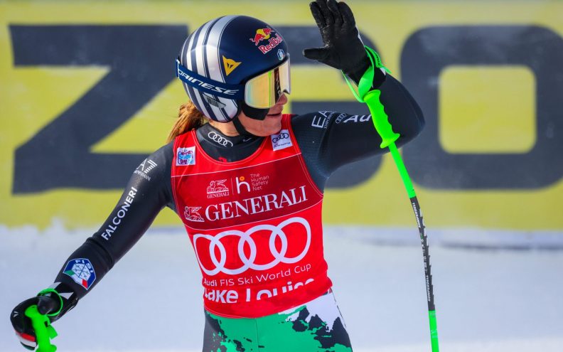 Sofia Goggia slavila na prvom spustu sezone i nastavila svoj pobjednički niz započet prošle godine