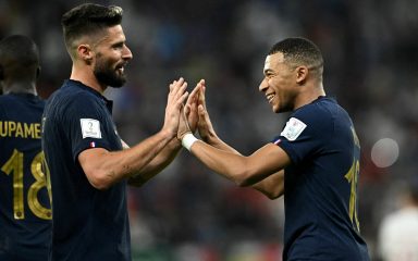 Večeras se igra europski »El Clasico« između Tricolora i Gordog Albiona, Englezi prijeti aktualnim prvacima