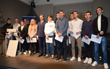 Državne pomorske stipendije dodijeljene 24 zadarska studenta i učenika
