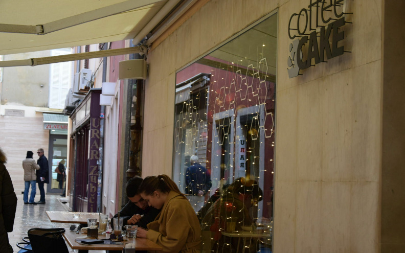 Uvođenjem eura odlazak na kavu ili restoran postat će luksuz