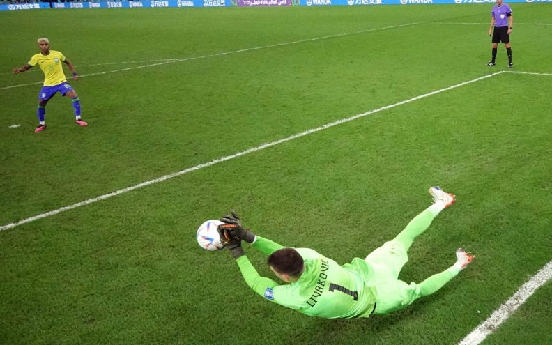 Bayern ipak odustaje od Livakovića, Salihamidžić skloniji jeftinijoj opciji
