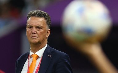 Louis van Gaal odstupio nakon ispadanja sa SP-a, Ronald Koeman preuzeo nizozemsku reprezentaciju