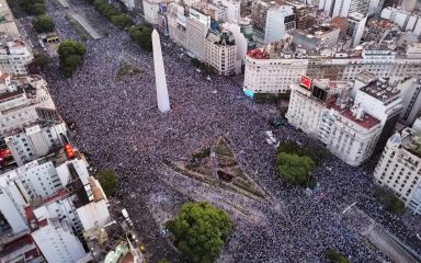 VIDEO Pogledajte kakvo ludilo je nastalo u Buenos Airesu nakon što je Argentina ušla u finale SP-a