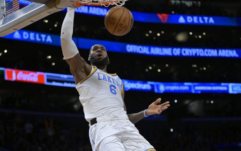 VIDEO LeBron James i Anthony Davis u produžetku slomili vodeće Celticse, novi poraz Šarićevih Sunsa