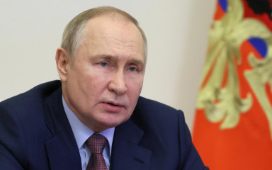 Putin se u novogodišnjem obraćanju tek usput dotaknuo Ukrajine