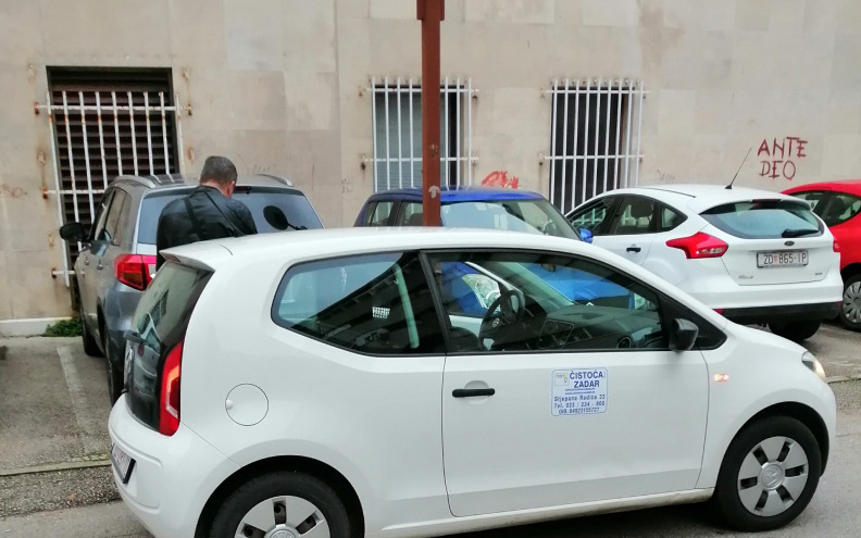 Djelatnici Čistoće odmah izašli na teren nakon objave fotografije krupnog otpada