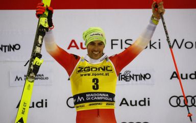 Loša predstava hrvatskih skijaša na drugom slalomu sezone, pobjedu odnio Daniel Yule