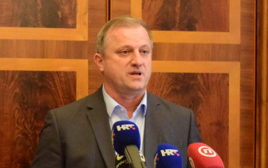 Dukić: Povucite amandmane da spasite grad!