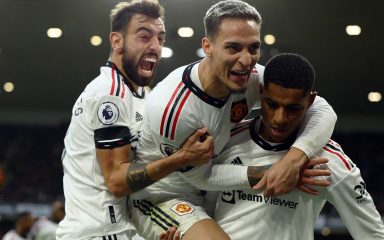 Marcus Rashford odveo Manchester United do pobjede nakon što ga je po kazni počeo utakmicu na klupi