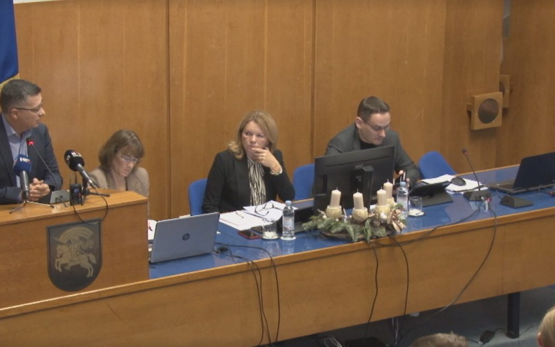 Pred Vijećnicima je druga točka dnevnog reda, a vezana je uz proračun za sljedeću godinu