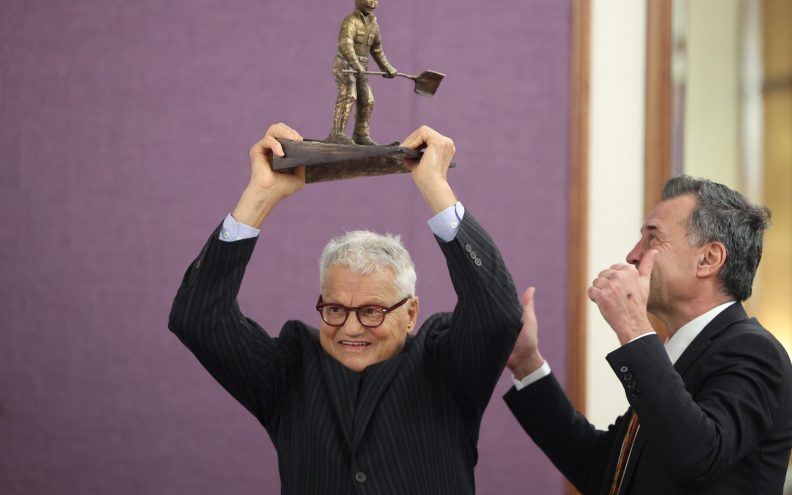 Ante Kostelić primio nagradu za životno djelo koja i nosi njegovo ime: 