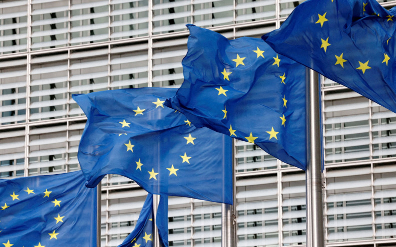 Komisija pozdravlja ulazak Hrvatske u šengen i eurozonu