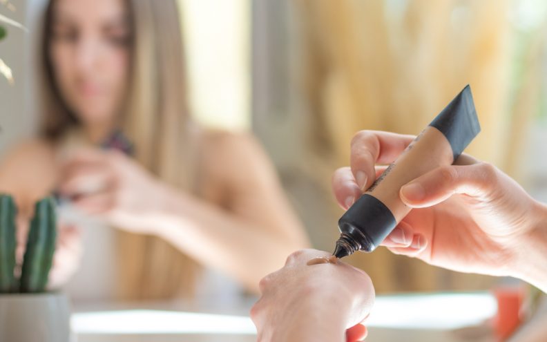 Predugo koristite staru šminku? Nakon ovog teksta, više nećete