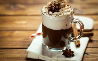 Naprosto neodoljiva: vruća Baileys čokolada
